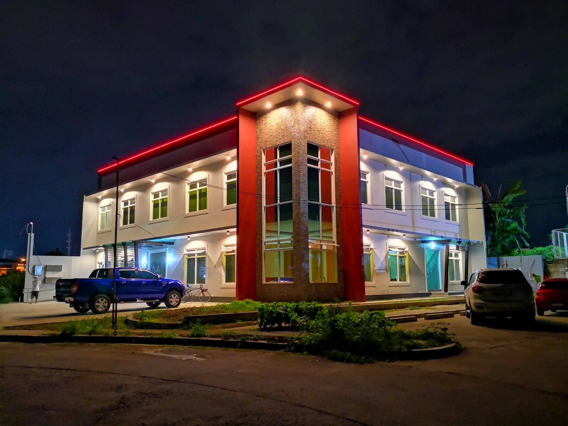 La firenze bldg night